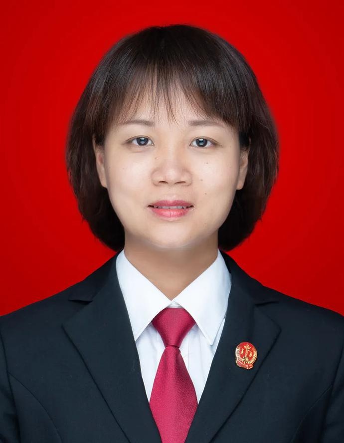 10岁儿子起诉父亲索要抚养费20万，法庭上竟称并不知情，法院这样判……