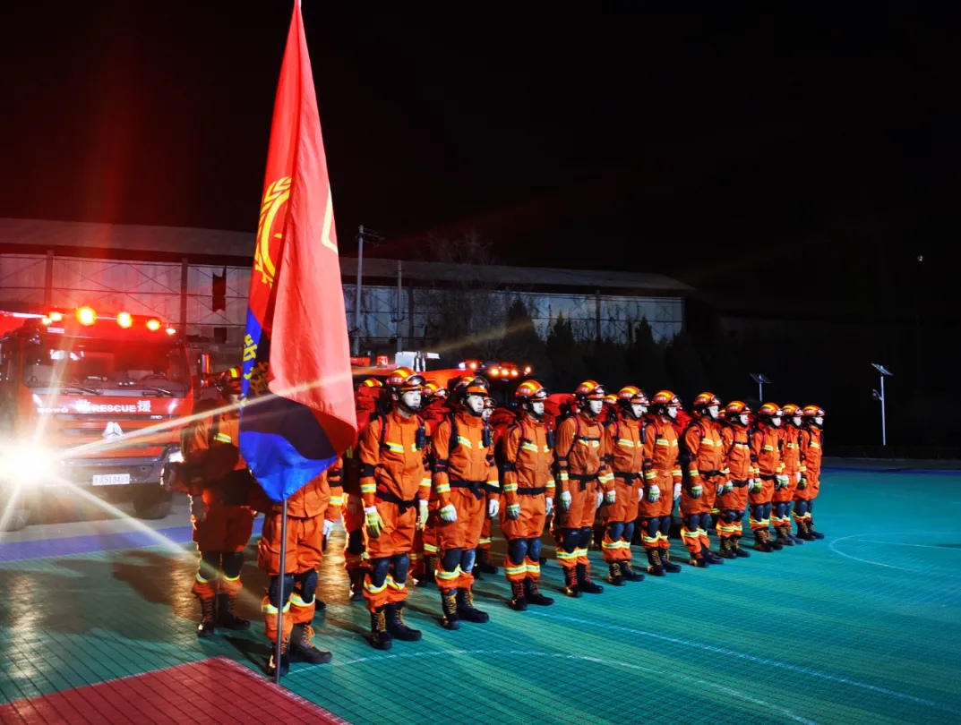 青海海北州门源县发生6.9级地震 甘肃消防紧急集结