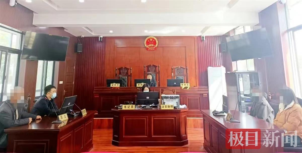 泪目！七旬老人解除和养女收养关系，却拒收生活费