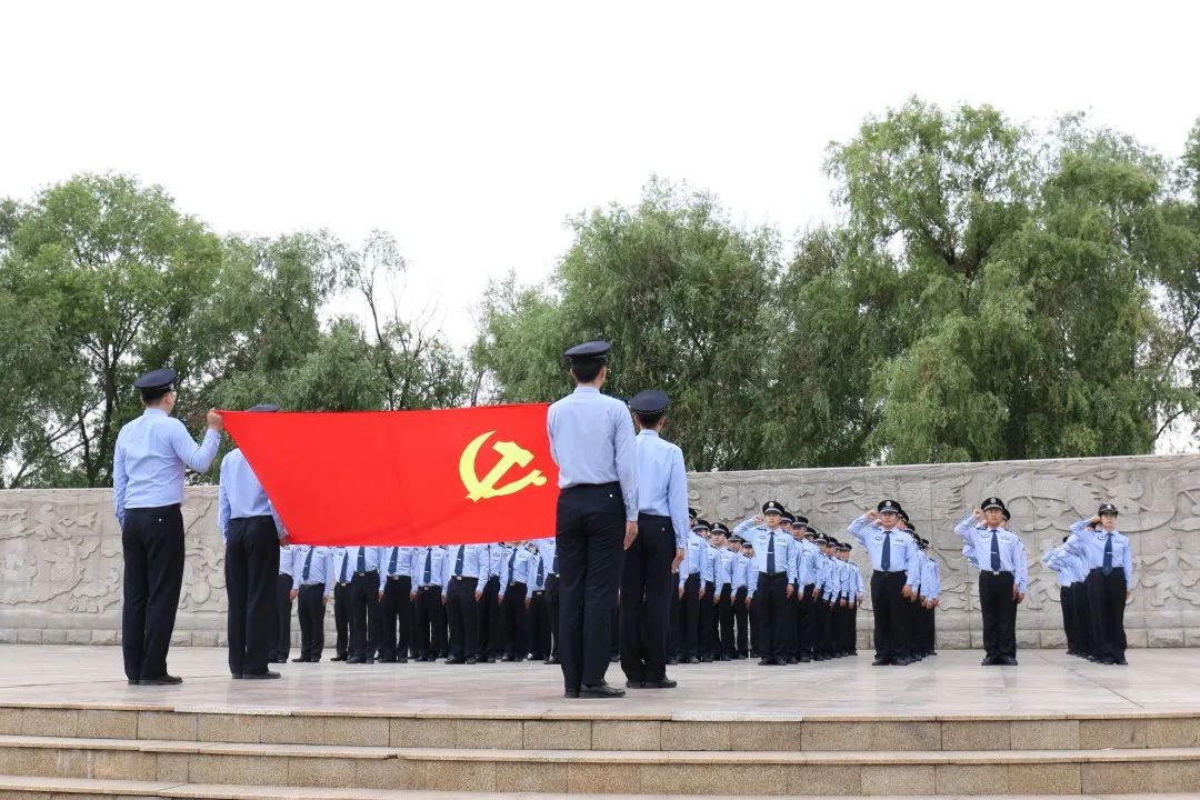 兰州市公安局七里河分局聚焦“六抓”深化“六强”奋力谱写党建领航新篇章