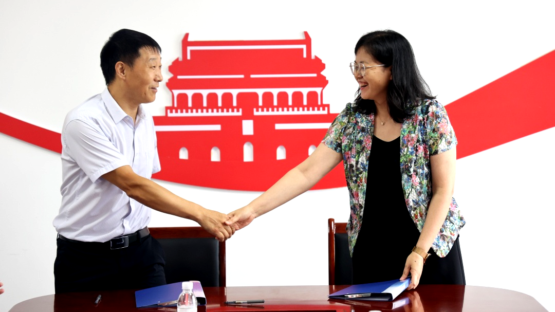 青岛西海岸张家楼街道丁戈庄村与新区科协开展党组织联建共建