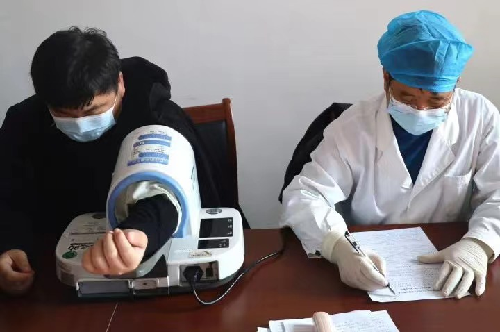 青岛市黄岛区滨海街道组织开展无偿献血活动