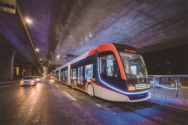 江苏盐城交投集团：勇当城市发展先行军、民生幸福铺路人