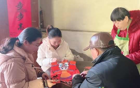 江苏亭湖新兴镇：开展青年干部送温暖志愿活动