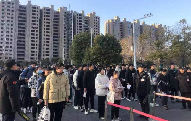 江苏盐城射阳县：7833名考生迈进2023年普高学业水平合格性考试考场