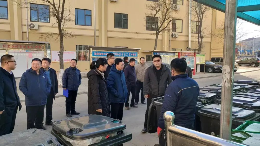 青岛西海岸新区滨海街道组织开展文明典范城市创建环卫整治检查