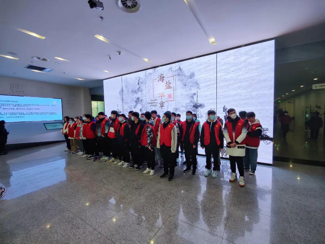 盐城市明达高级中学开展“学雷锋”志愿服务系列活动