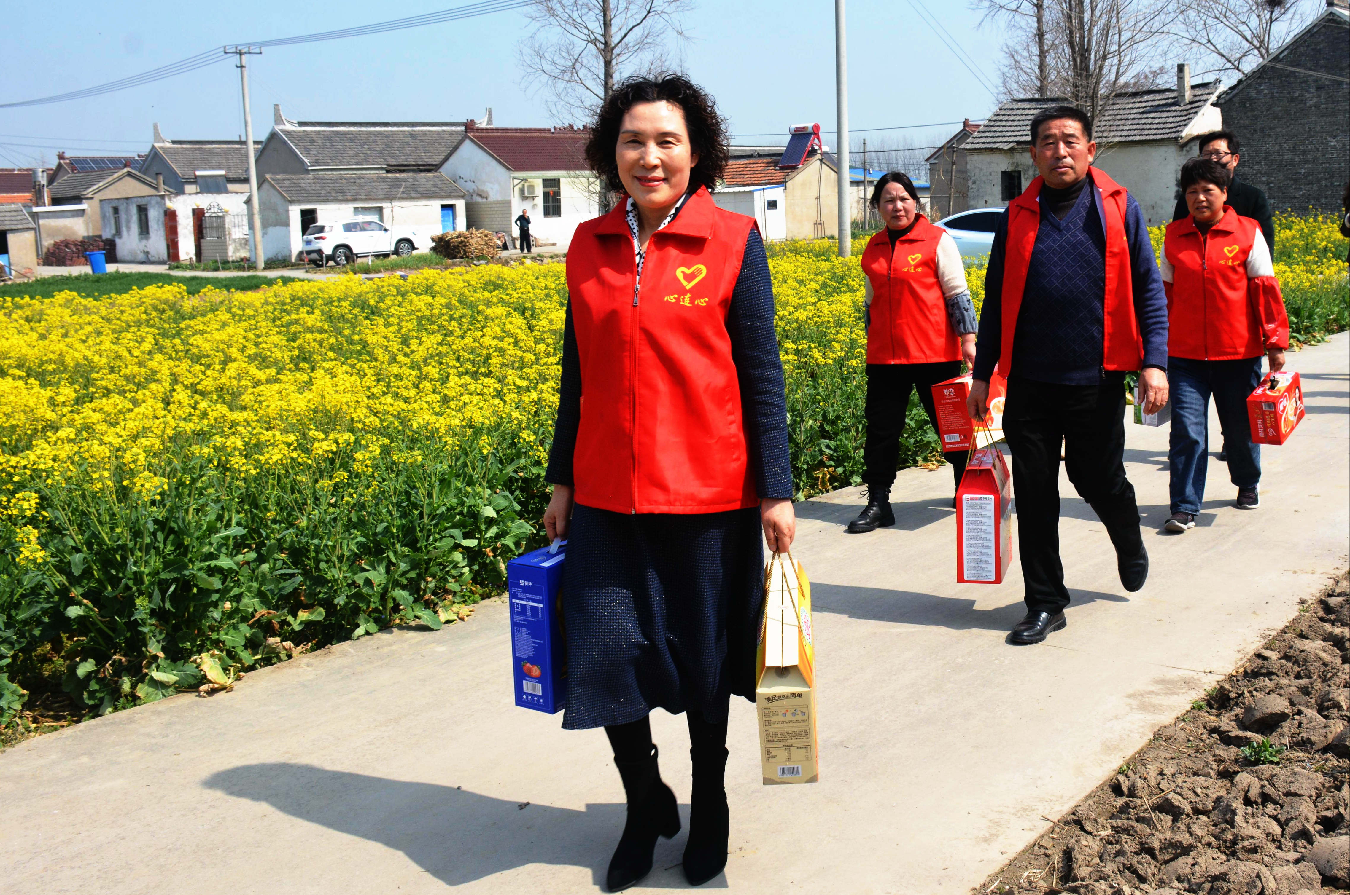 盐城大丰区草堰镇：践行雷锋精神 共育文明之花