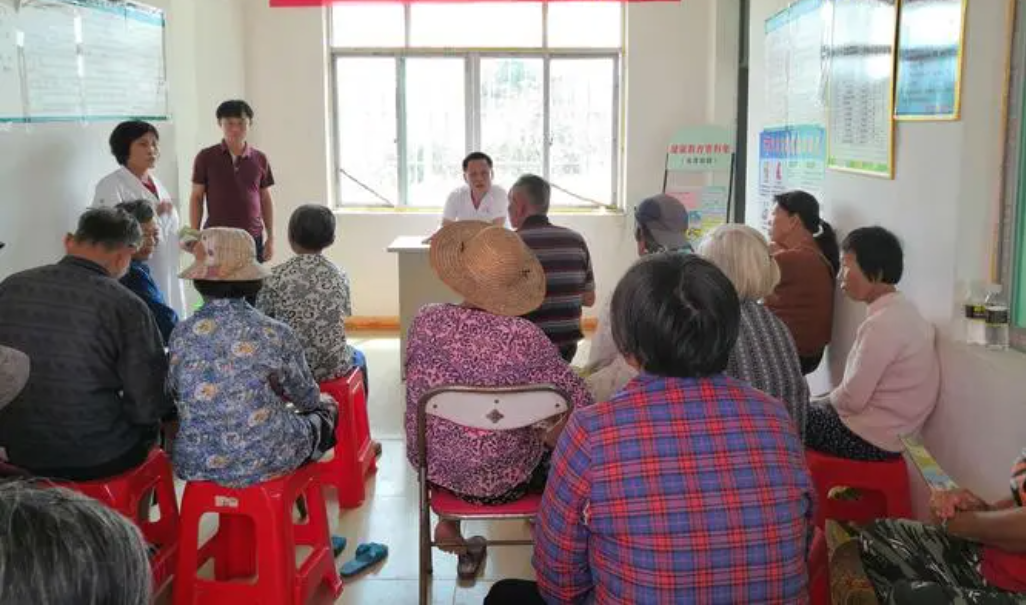 江苏盐城亭湖区南洋镇开展老年人健康知识讲座