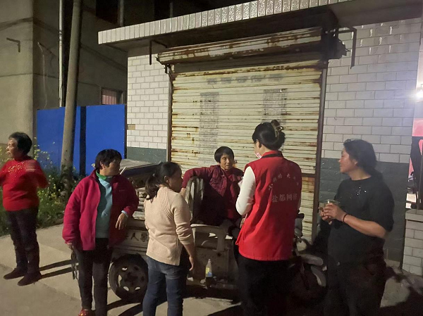 江苏盐城盐都盐龙街道：网格员错时入户 用服务凝聚民心
