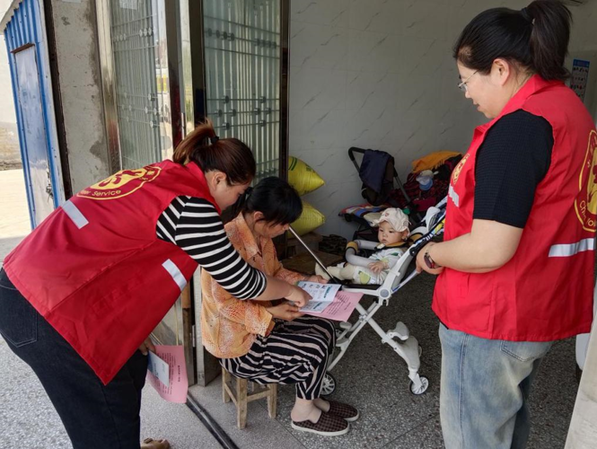 江苏盐城射阳临海新东村：入户宣传齐参与 文明意识入人心