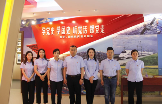 江苏盐城亭湖区城居保中心党支部开展主题特色党日活动