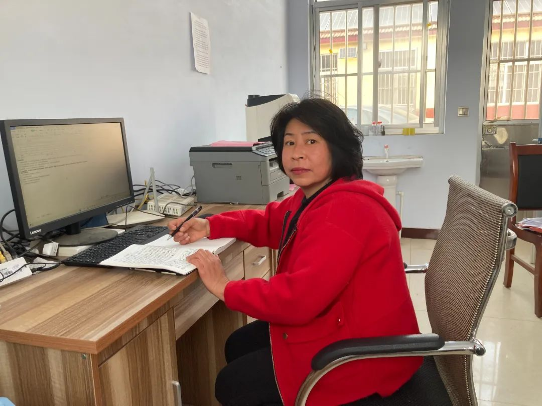 青岛西海岸新区大村镇村民王爱琴获评新区月度文明市民