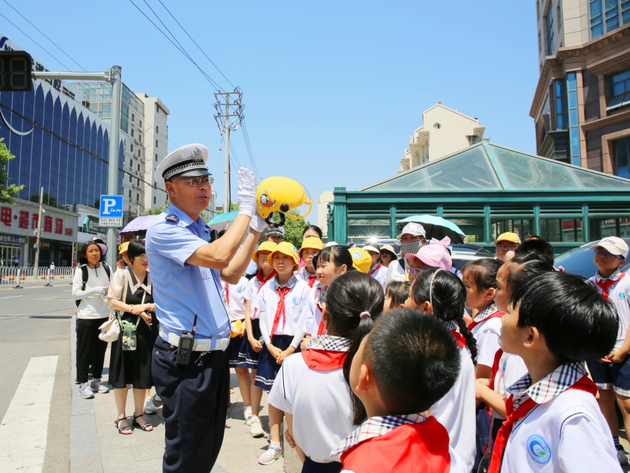 青岛市李沧区：知危险会避险，“警”彩暑假安全
