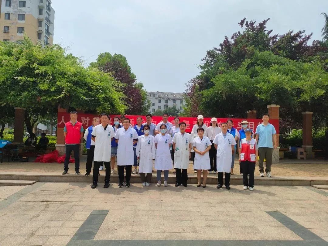 青岛西海岸新区辛安街道：小小办公桌，架起“连心桥”