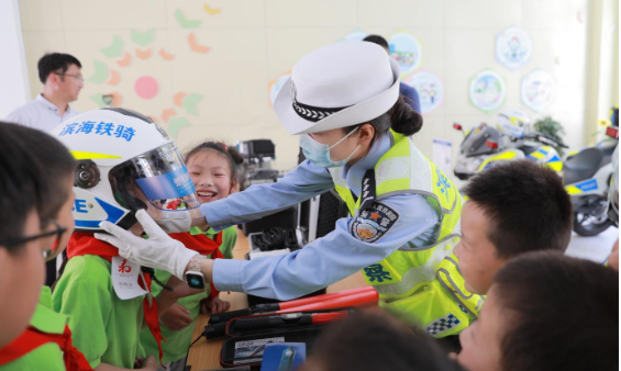 江苏盐城滨海县：交通安全不松懈 “花式”宣讲护平安