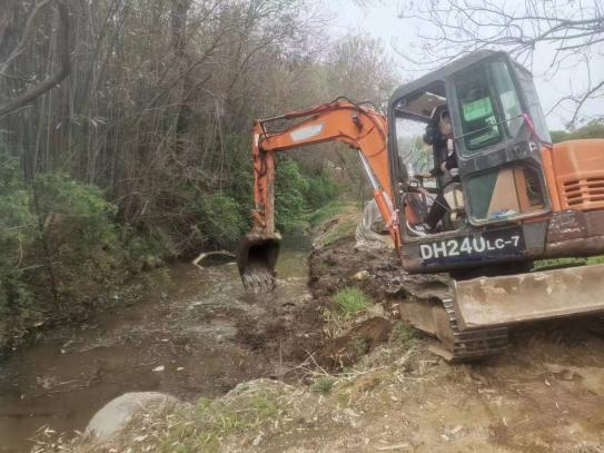 青岛市黄岛区张家楼街道深度治理河湖湾水生态环境