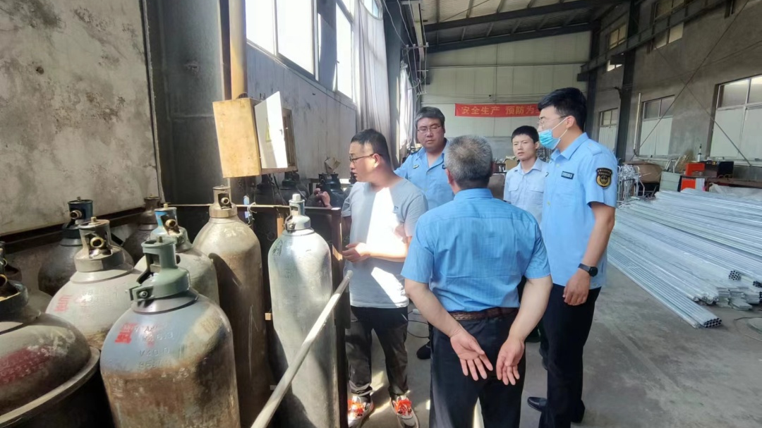 青岛西海岸新区滨海街道：开展企业电气检测，助力企业安全生产