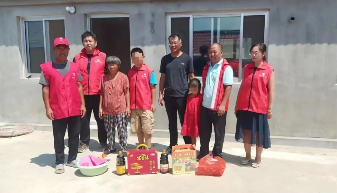 青岛西海岸新区大村镇开展“真情真意送温暖”美德志愿服务活动