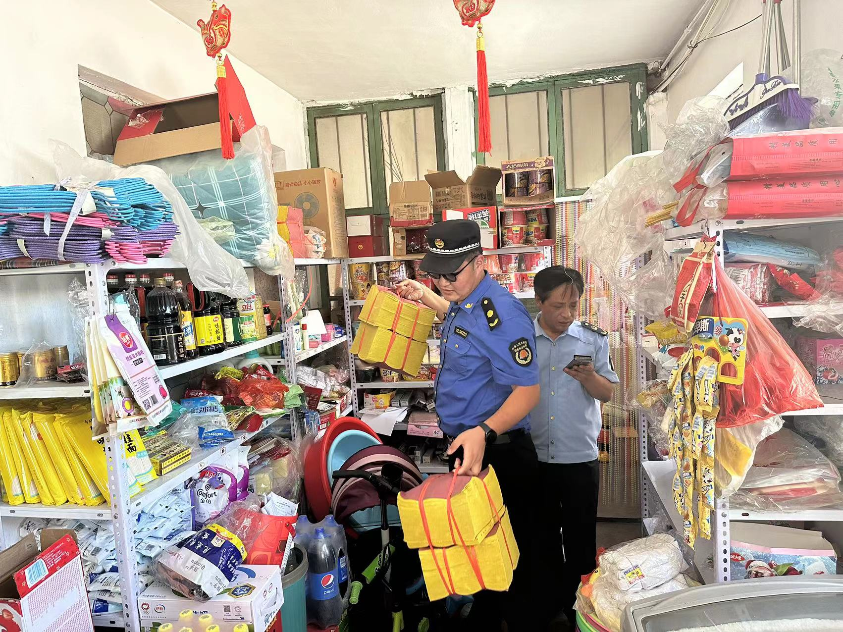 青岛西海岸新区辛安执法中队多举措营造中元节文明祭祀环境