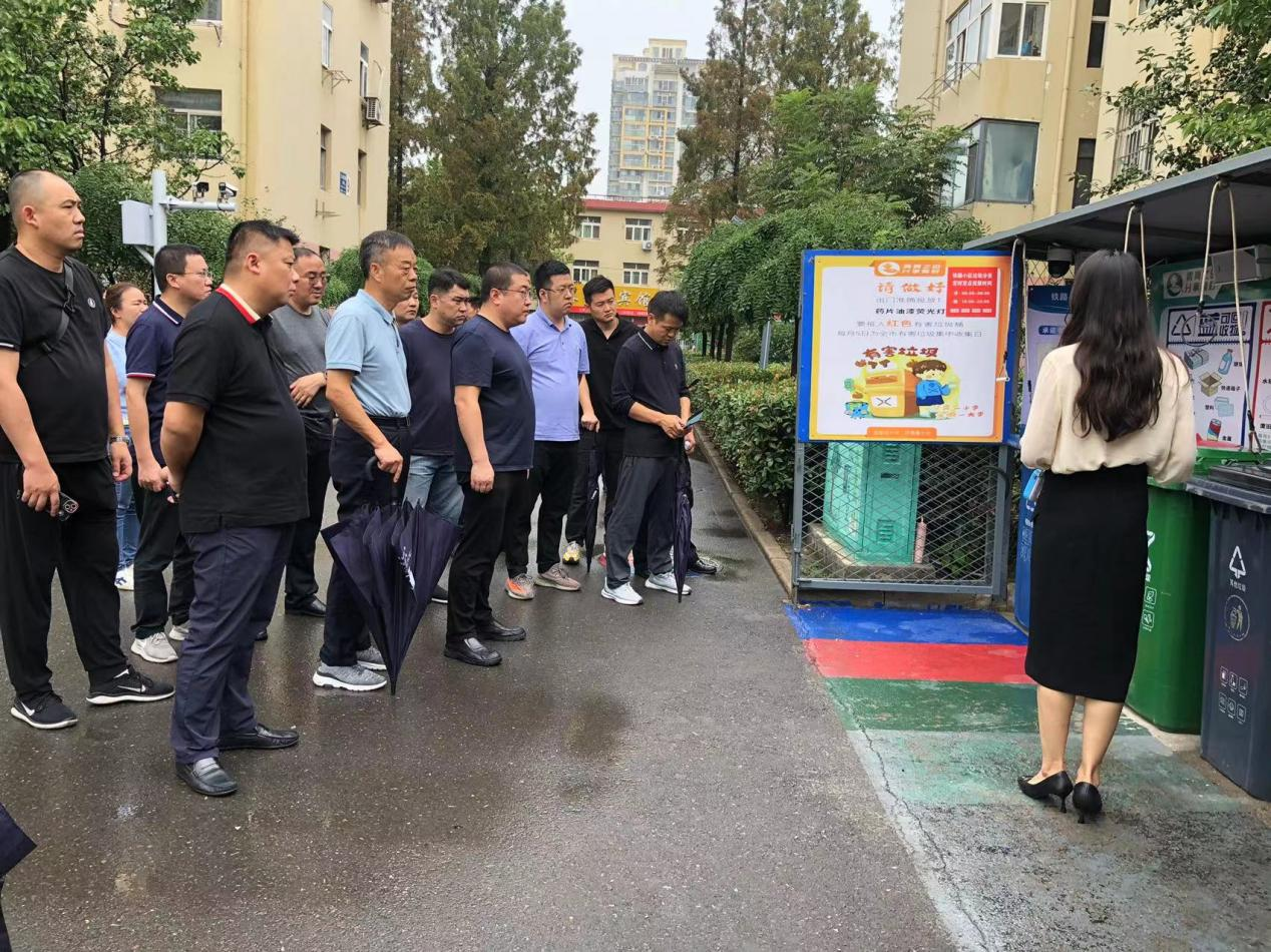 青岛西海岸辛安街道垃圾分类“铁路小区”经验引来多地组团学习