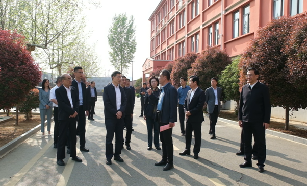 山东省人大常委会领导来枣庄市中区开展义务教育“一法一条例”执法检查活动