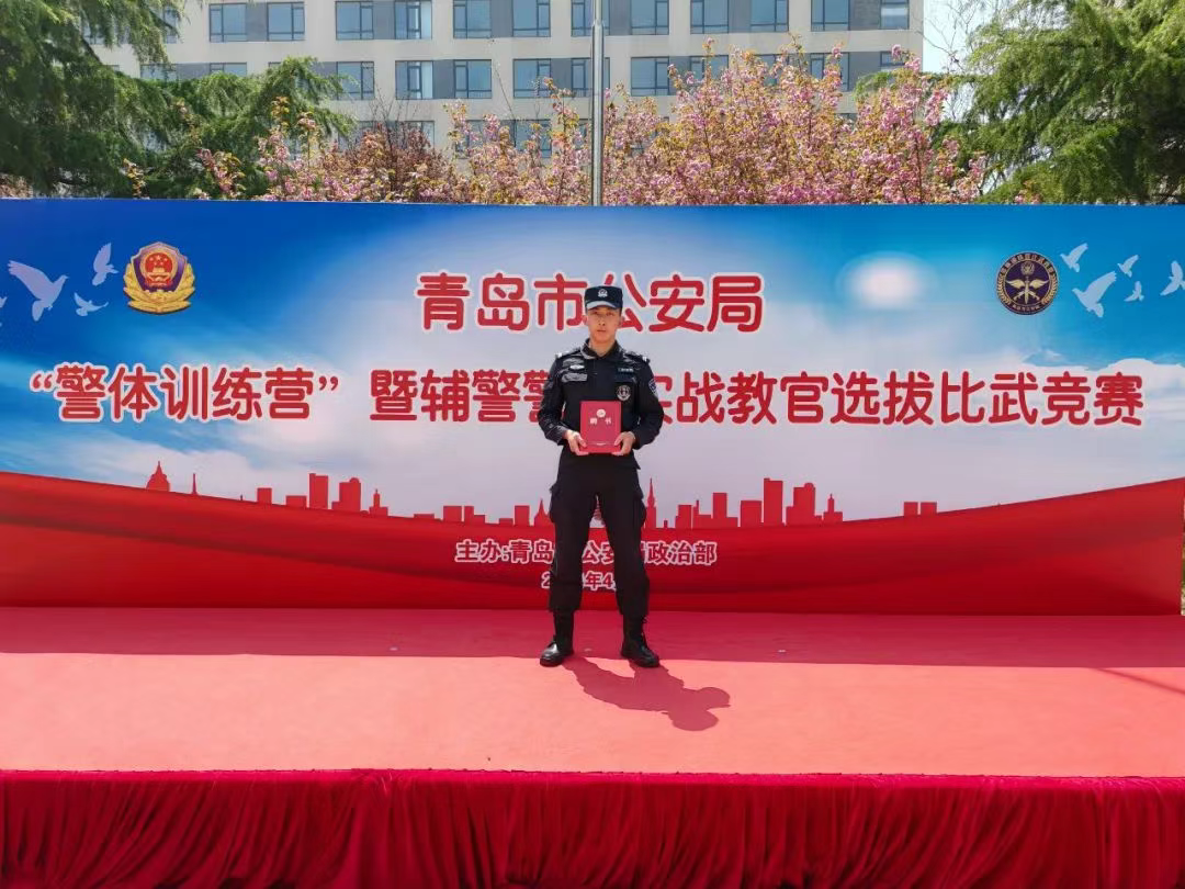 从退伍军人到警务尖兵——特巡警大队青年辅警刘伟城的热血奋斗路