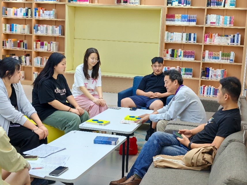 跨界对话激思辨 技能赋能启新程—— 山东圣翰财贸职业学院商学院举办写作摄影专题交流活动