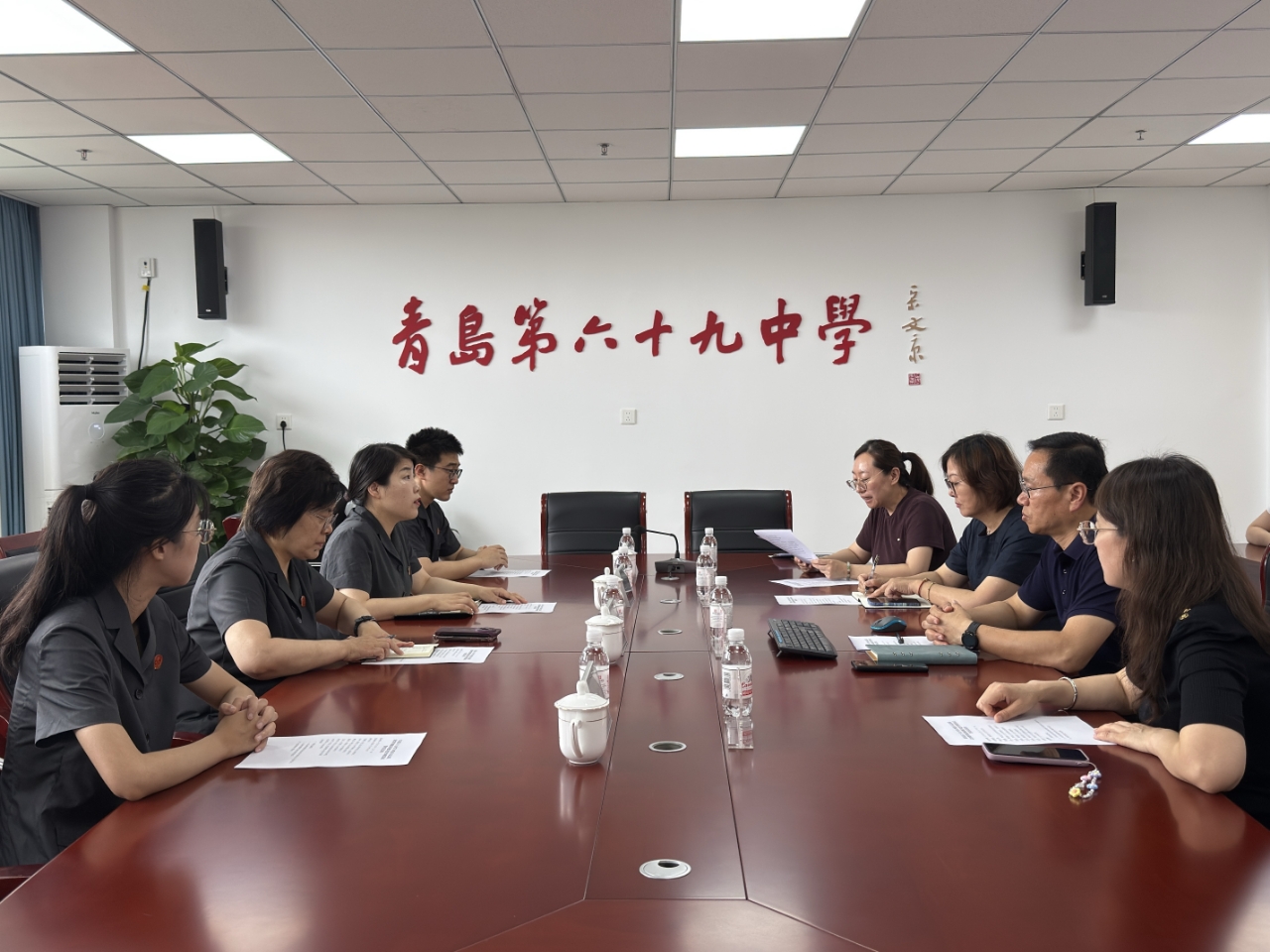 院校携手 法治护航——李沧法院与青岛第六十九中学举行法治教育教联体基地共建签约仪式