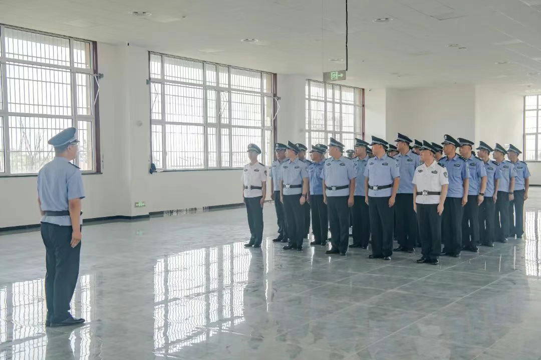 『沙场秋点兵』青岛市强制隔离戒毒所举行警察队列会操