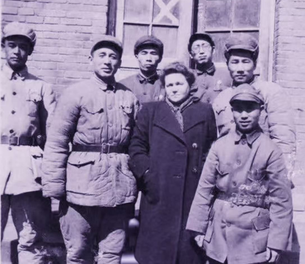 雄关漫道真如铁，赤胆忠心跟党走 ——追忆老红军张华的壮阔革命征程