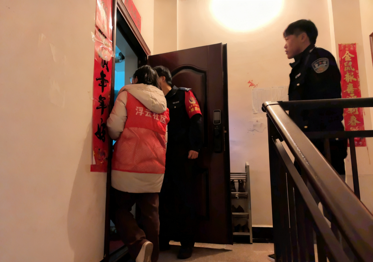 江西奉新：邻里噪音引纠纷社区民警巧化解