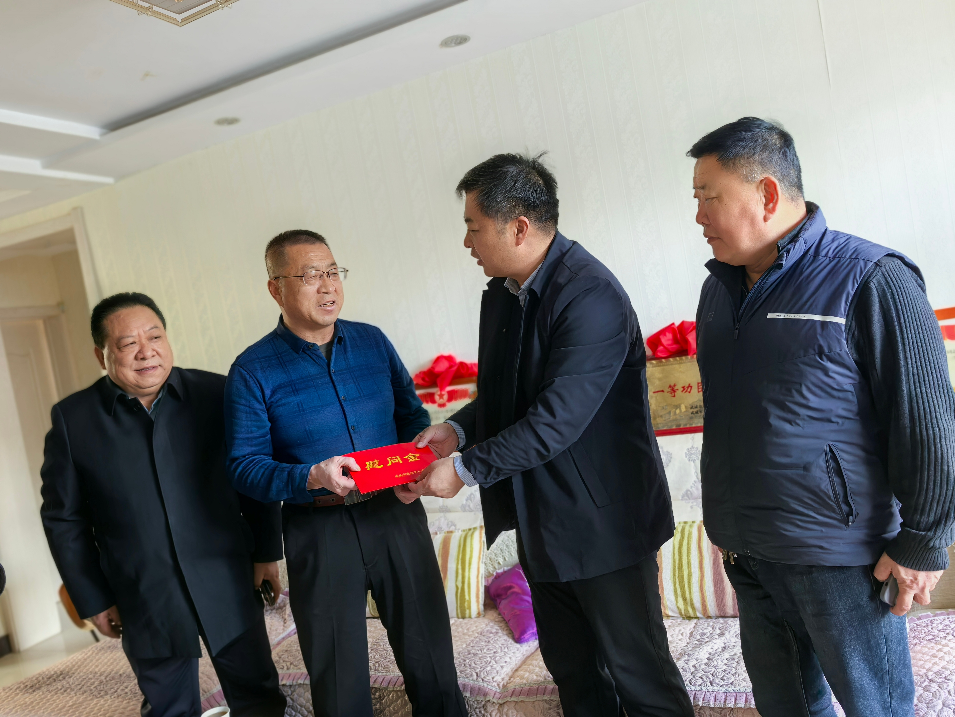 党建引领用心用情用力书写新春慰问“温暖答卷”——甘肃武威市开展“情系老兵 礼敬英雄”系列走访慰问活动