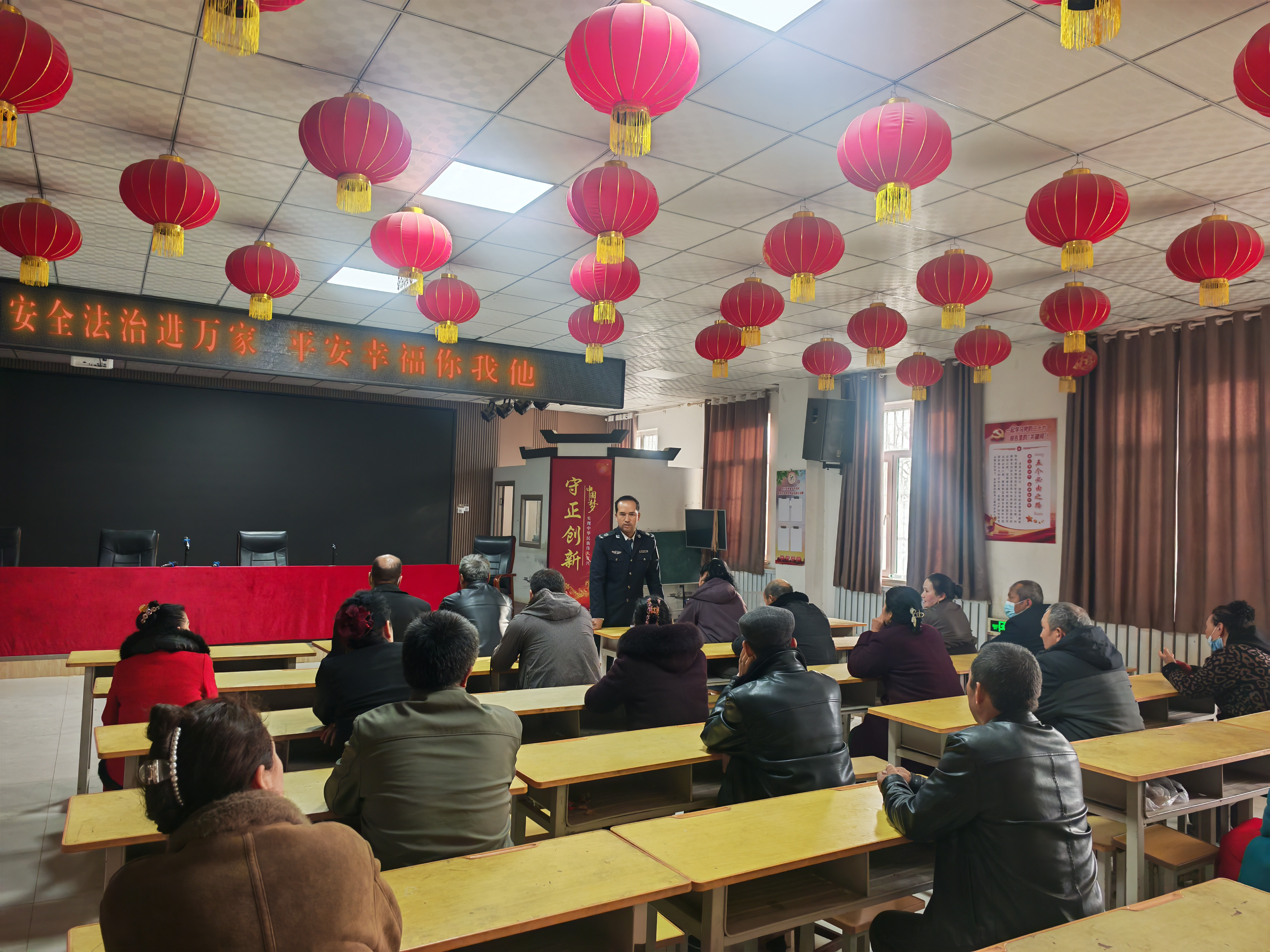 法治护航守平安——拜什吐格曼司法所开展安全生产法治宣传